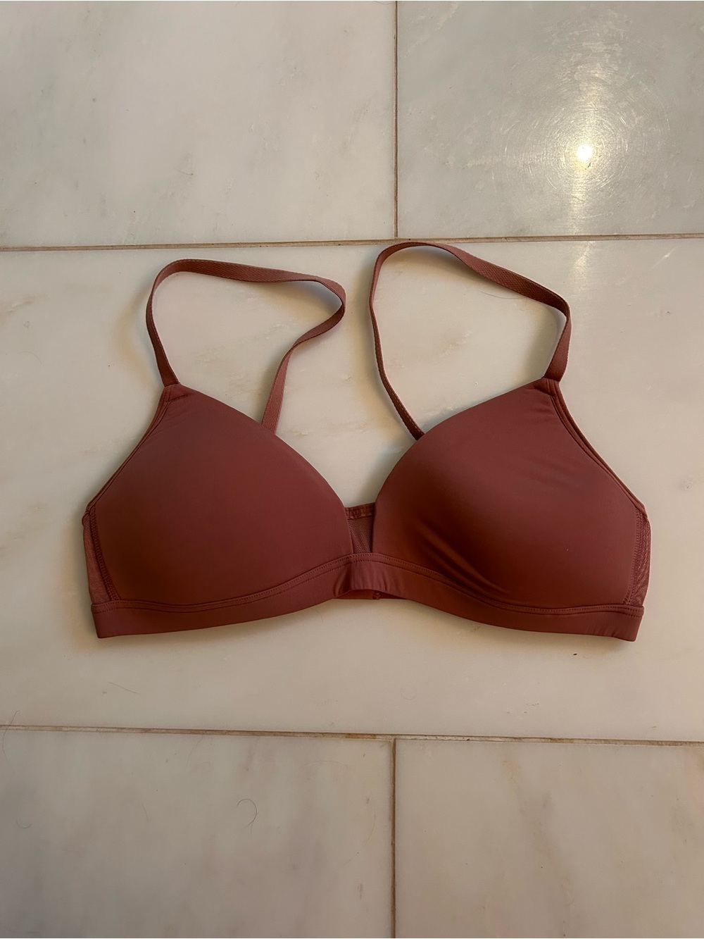 Smooth Wireless Everyday Bra in Rust Brown